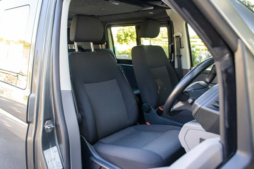 2020 Volkswagen EuroVan - Image 28 of 30