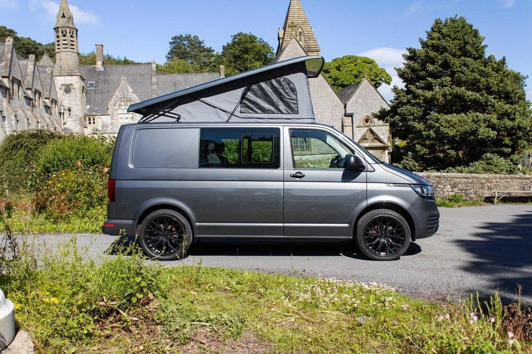 2020 Volkswagen EuroVan - Image 7 of 30