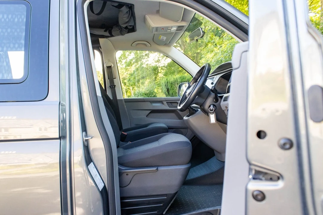 2020 Volkswagen EuroVan - Image 27 of 30