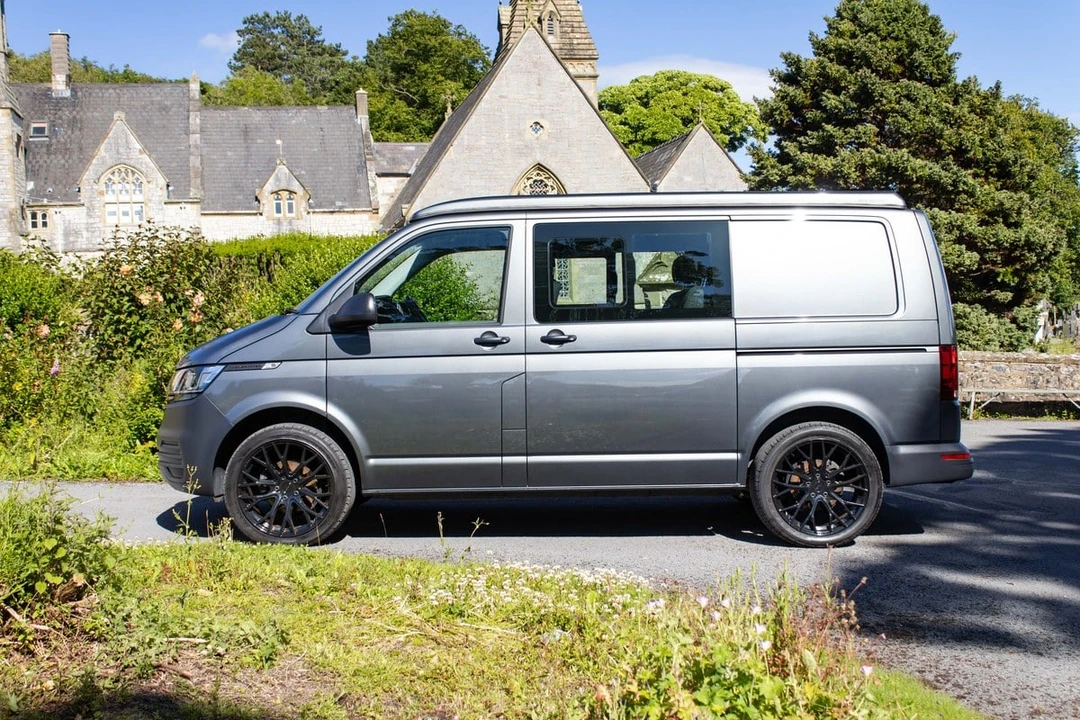 2020 Volkswagen EuroVan - Image 9 of 30