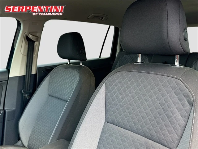 2020 Volkswagen Tiguan - Image 13 of 16