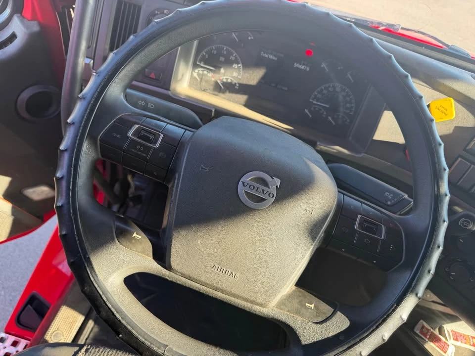 2020 Volvo 760 - Image 7 of 19