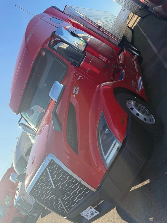 2020 Volvo 760 - Image 3 of 19