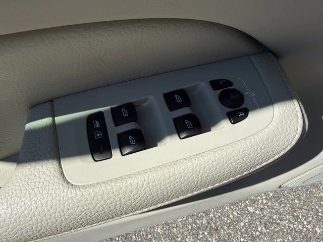 2020 Volvo S60 3rd Gen - Image 13 of 21