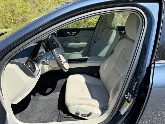 2020 Volvo S60 3rd Gen - Image 11 of 21