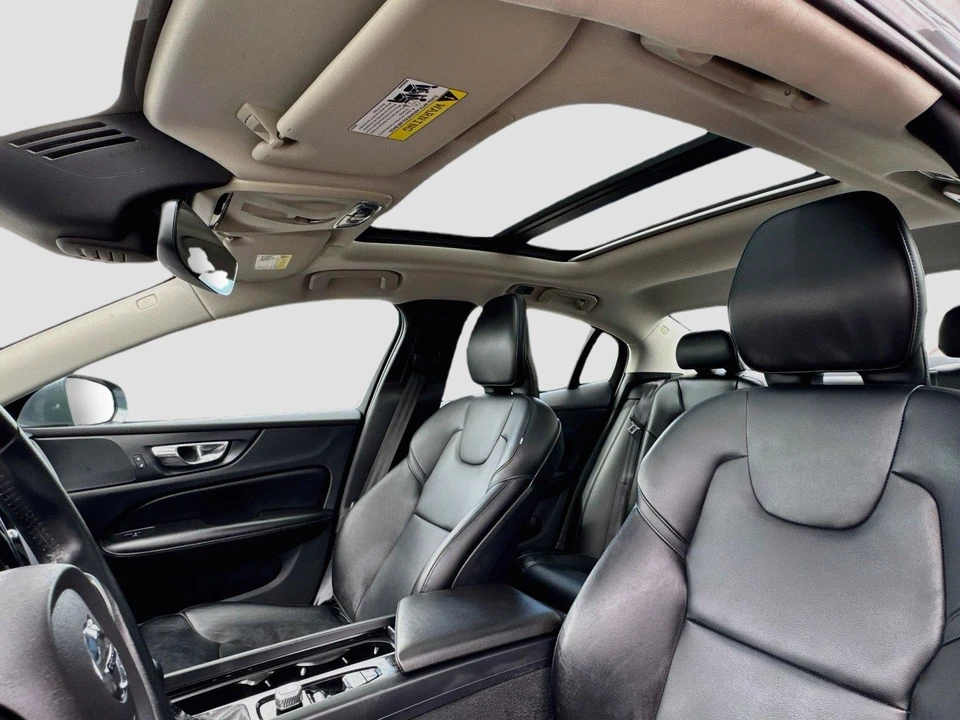 2020 Volvo S60 3rd Gen - Image 25 of 31