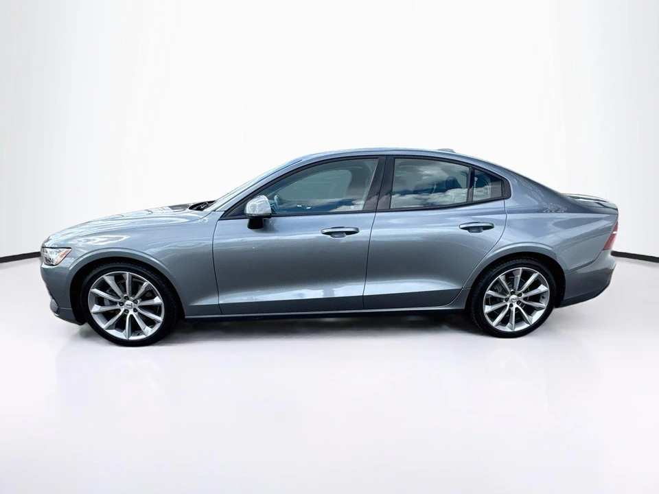 2020 Volvo S60 3rd Gen - Image 2 of 31
