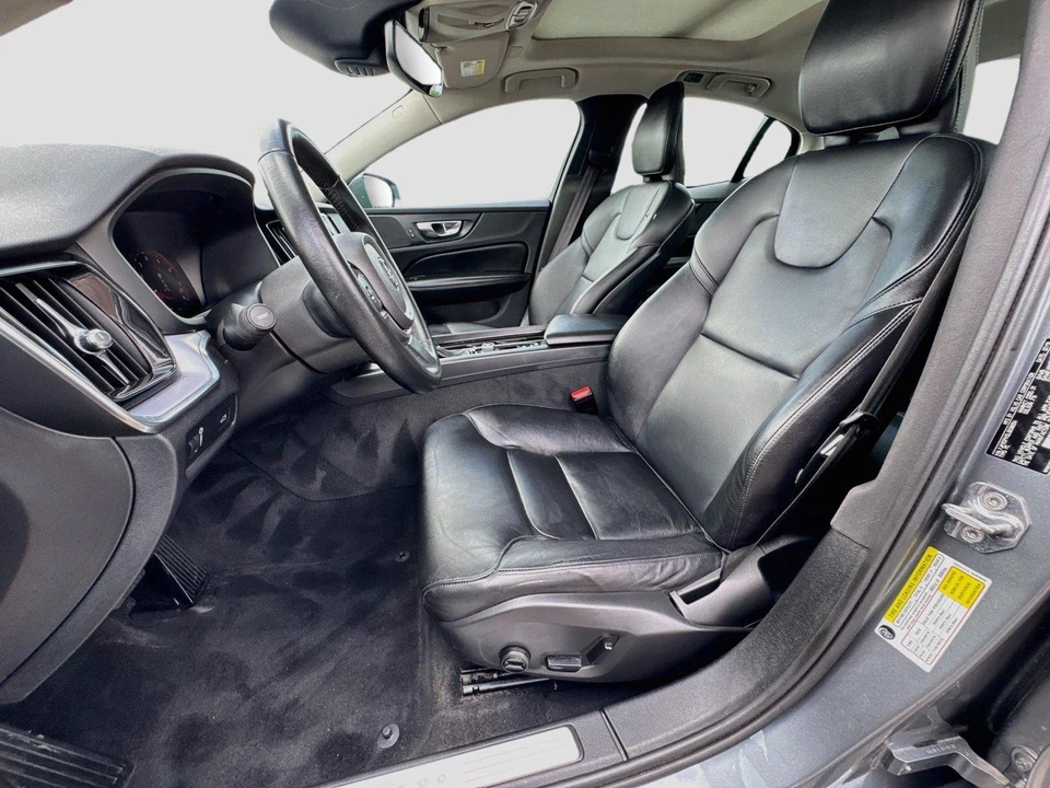 2020 Volvo S60 3rd Gen - Image 11 of 31
