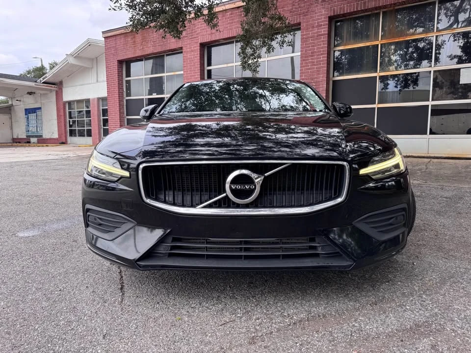 2020 Volvo S60 3rd Gen - Image 2 of 9