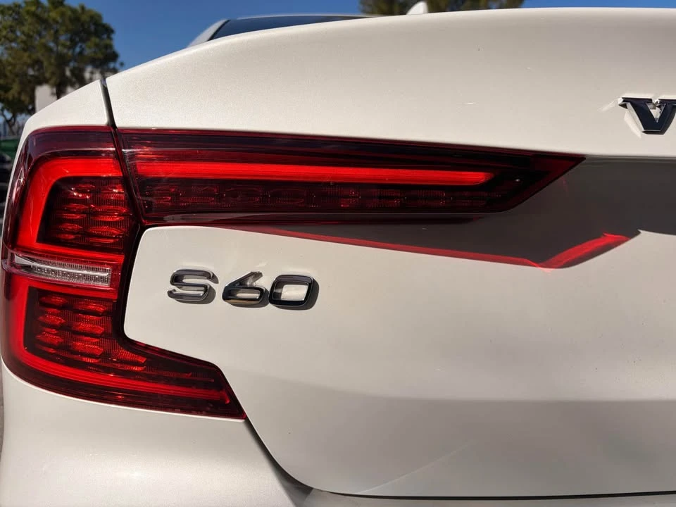 2020 Volvo S60 3rd Gen - Image 17 of 18