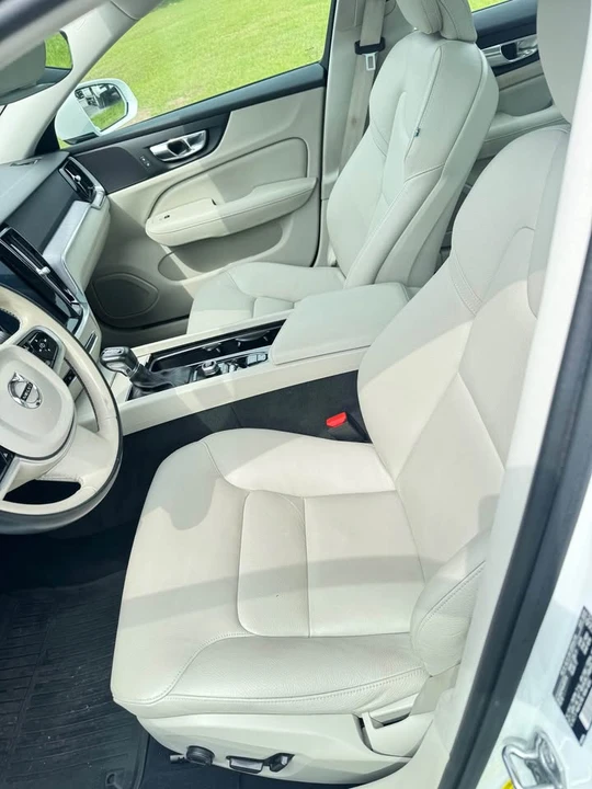 2020 Volvo S60 3rd Gen - Image 8 of 9