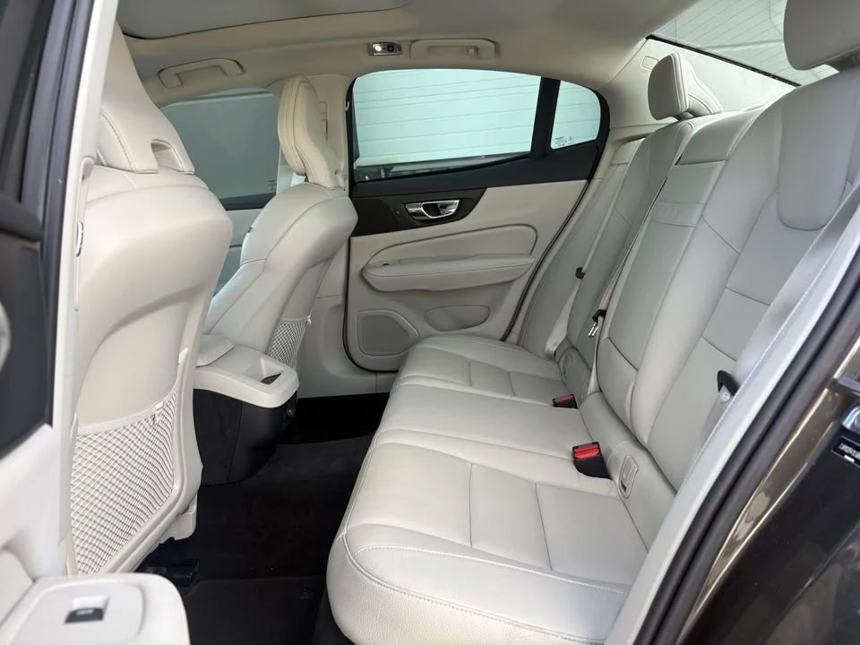 2020 Volvo S60 3rd Gen - Image 10 of 13