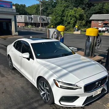 2020 Volvo S60 T5 Momentum Sedan 4D