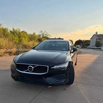 2020 Volvo S60 T5 Momentum Sedan 4D