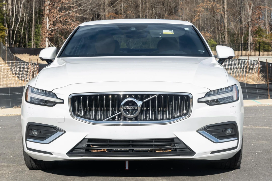 2020 Volvo S60 3rd Gen - Image 2 of 31