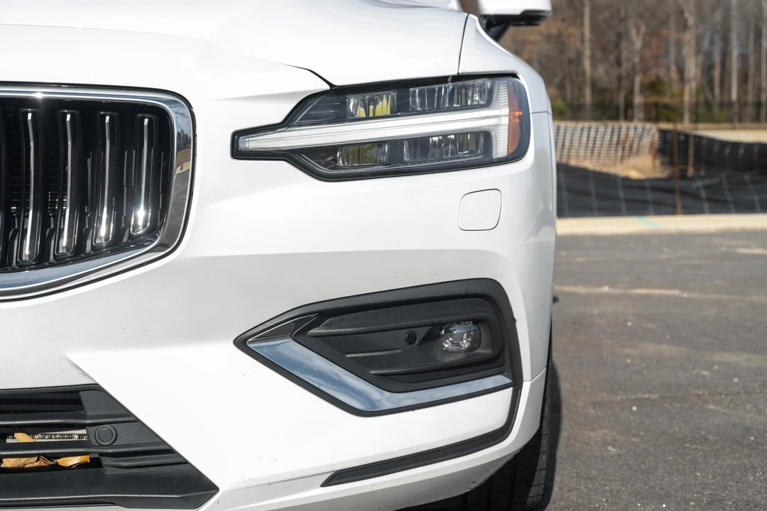2020 Volvo S60 3rd Gen - Image 17 of 31