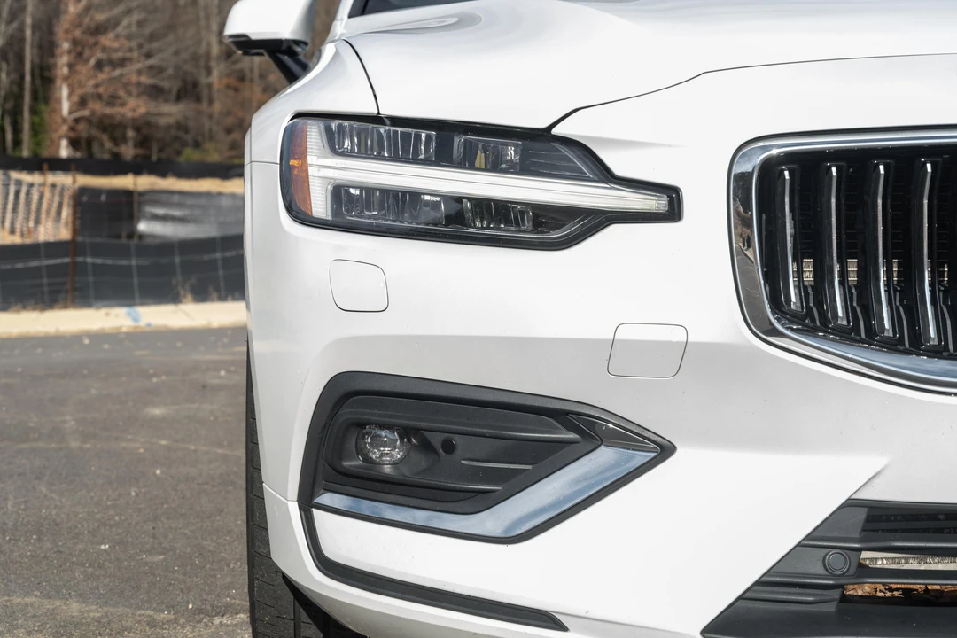 2020 Volvo S60 3rd Gen - Image 15 of 31