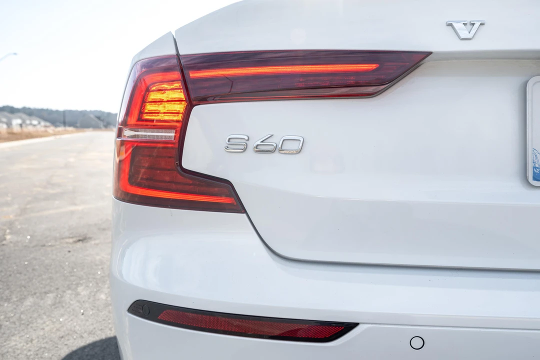2020 Volvo S60 3rd Gen - Image 25 of 31