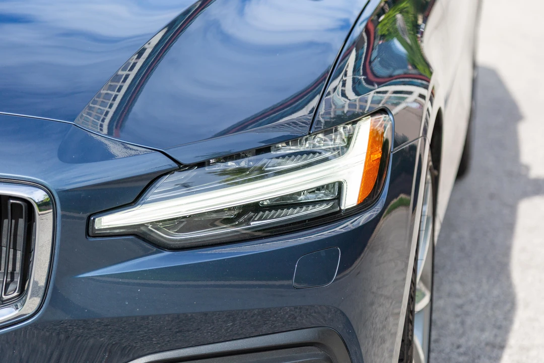 2020 Volvo S60 3rd Gen - Image 11 of 31