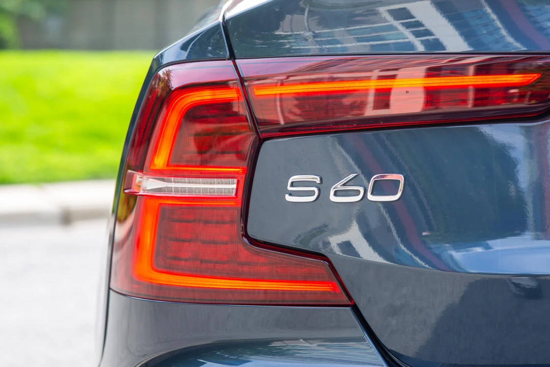 2020 Volvo S60 3rd Gen - Image 12 of 31
