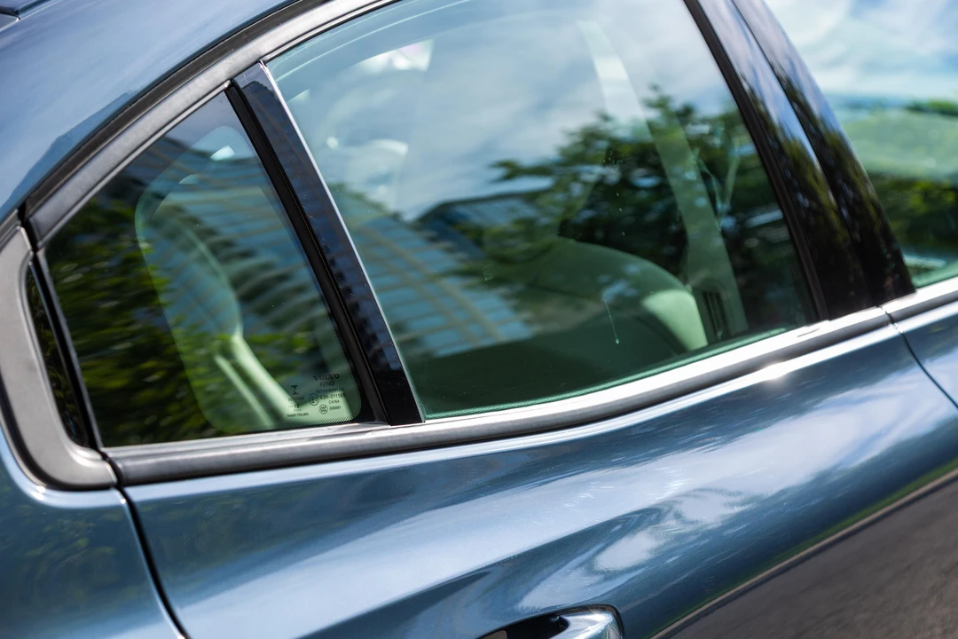 2020 Volvo S60 3rd Gen - Image 16 of 31