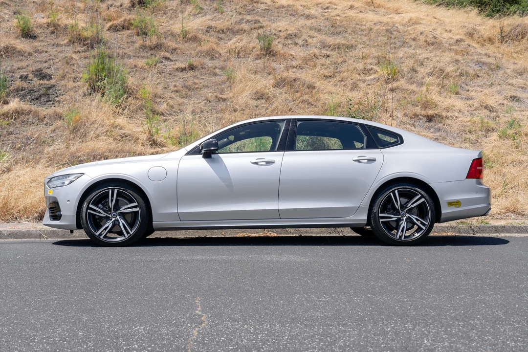 2020 Volvo S90 - Image 7 of 31