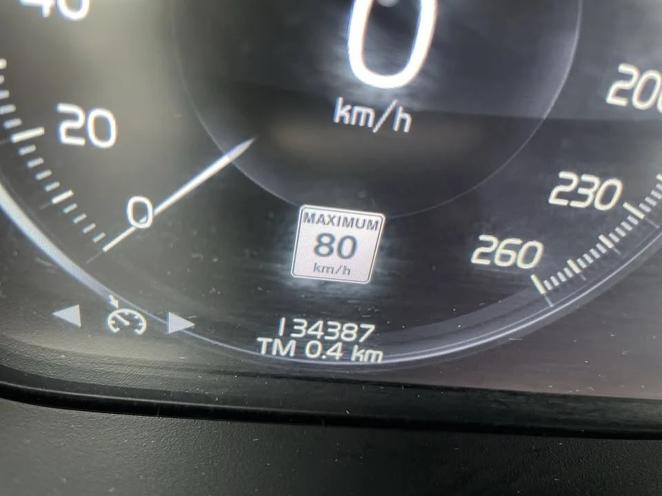 2020 Volvo V60 2nd Gen - Image 13 of 16
