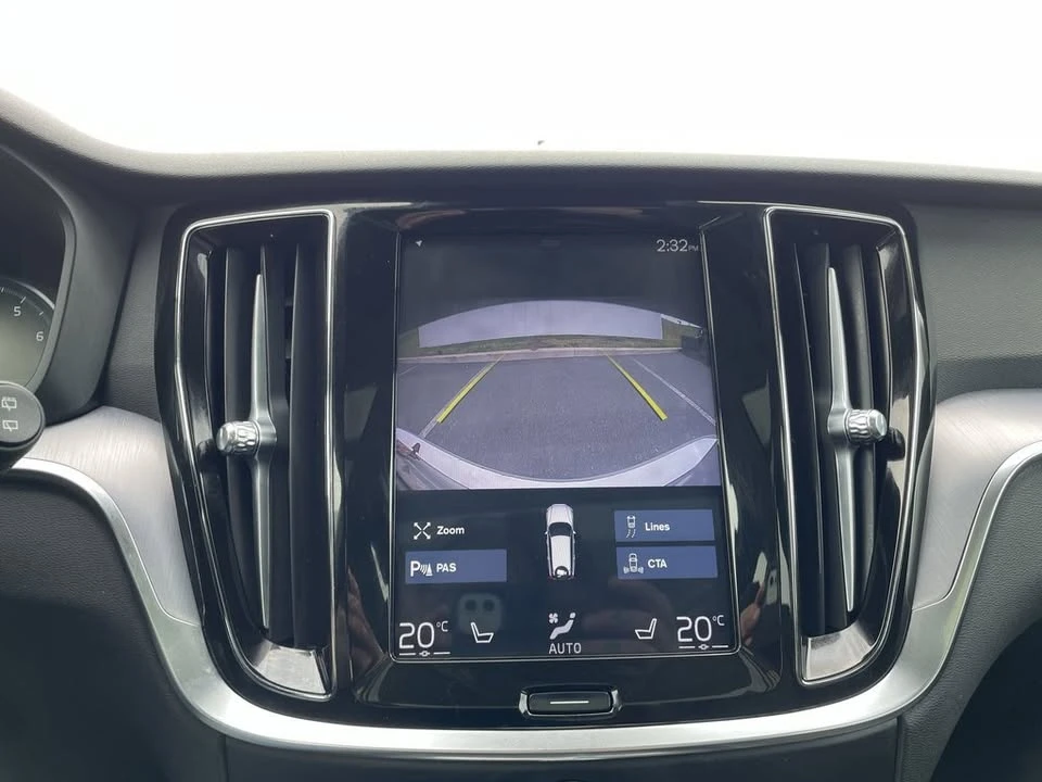 2020 Volvo V60 2nd Gen - Image 12 of 16