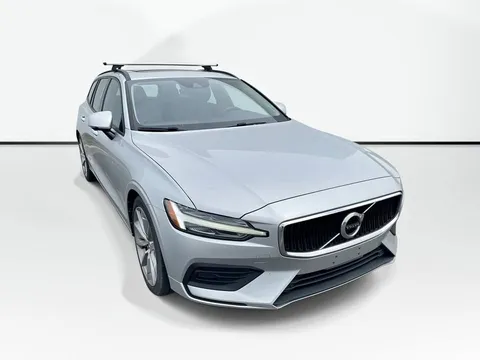2020 Volvo V60 T6 Momentum