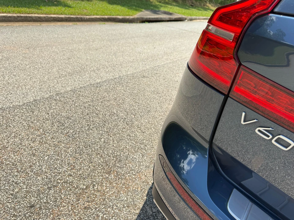 2020 Volvo V60 2nd Gen - Image 18 of 31