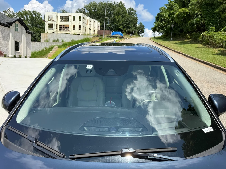 2020 Volvo V60 2nd Gen - Image 14 of 31
