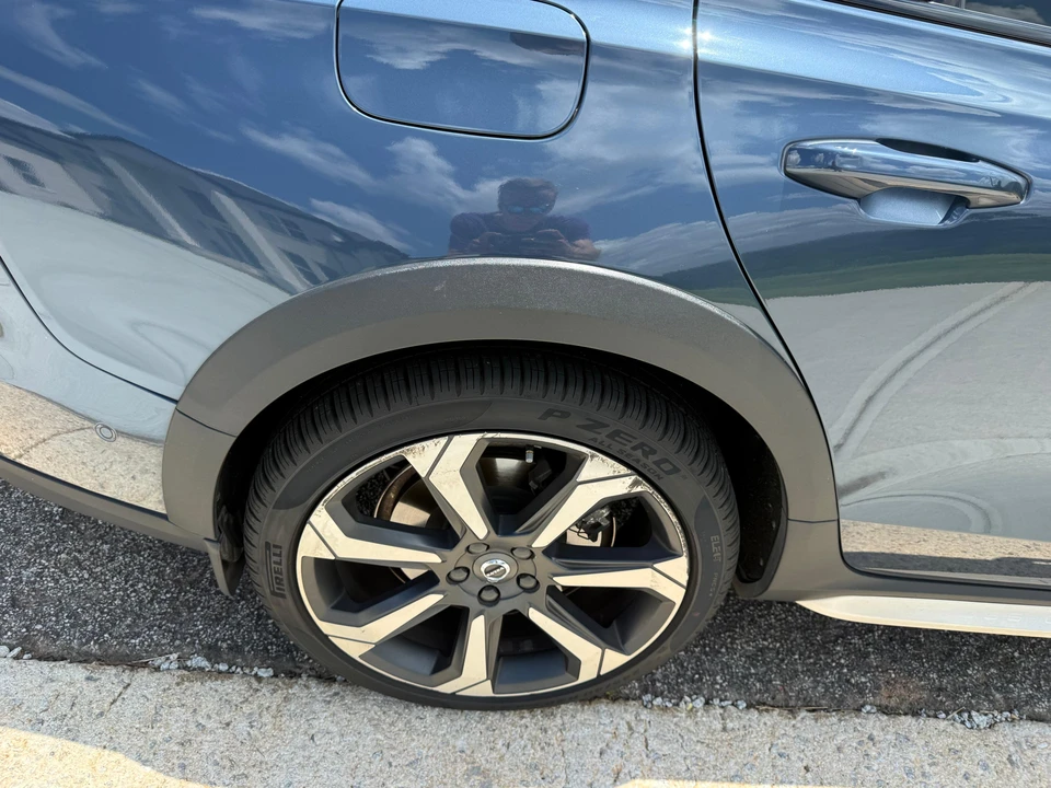 2020 Volvo V60 2nd Gen - Image 22 of 31