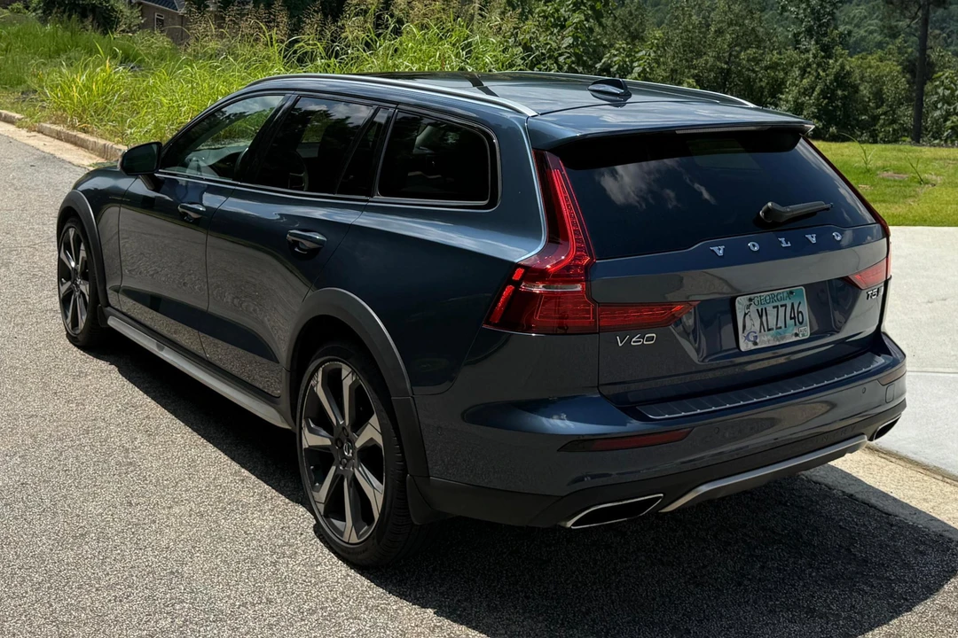 2020 Volvo V60 2nd Gen - Image 4 of 31