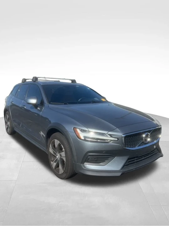 2020 Volvo V60 2nd Gen - Image 2 of 12