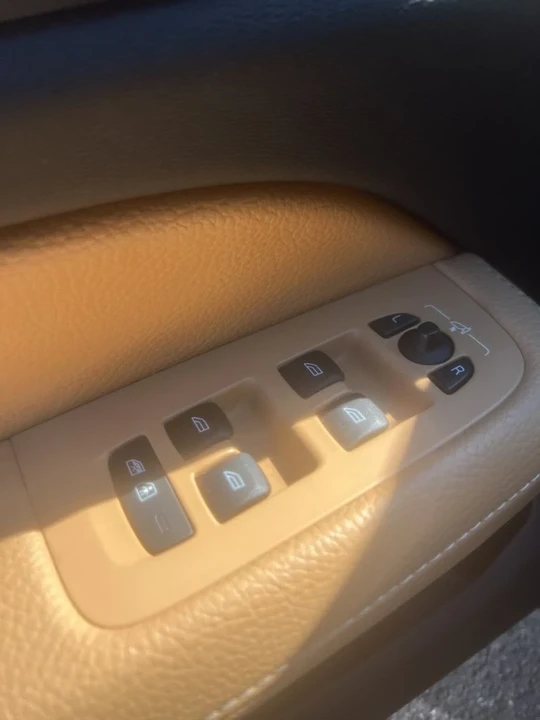 2020 Volvo V60 2nd Gen - Image 5 of 12