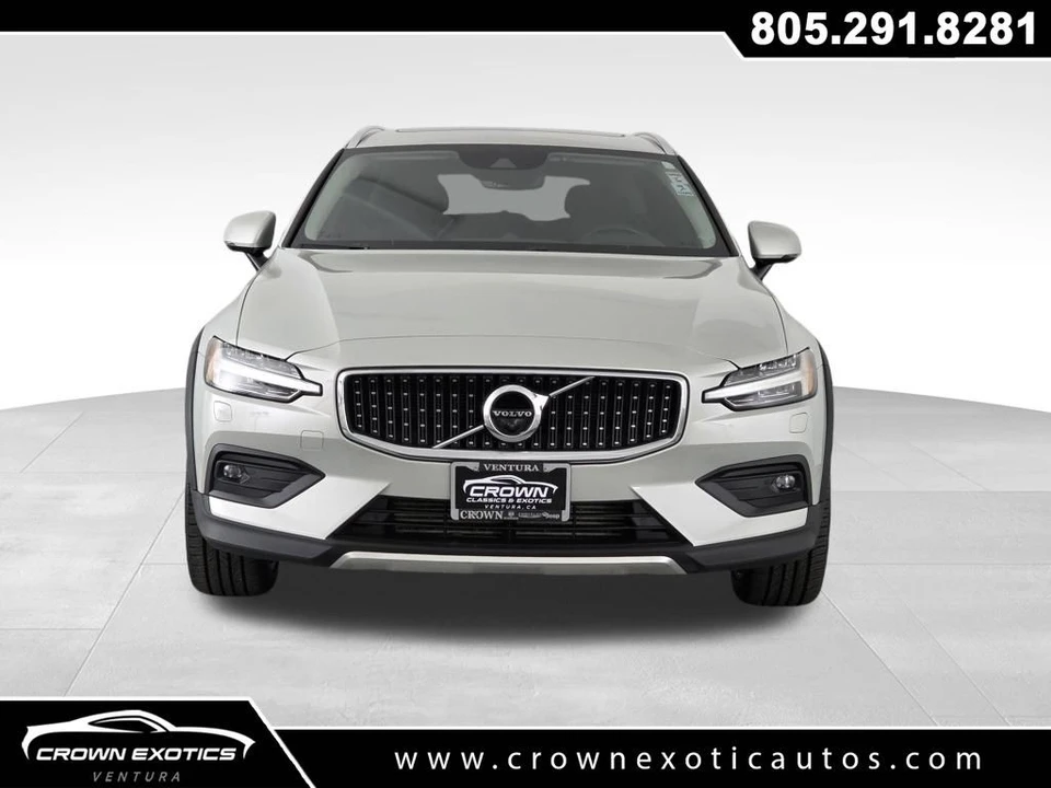 2020 Volvo V60 2nd Gen - Image 2 of 12