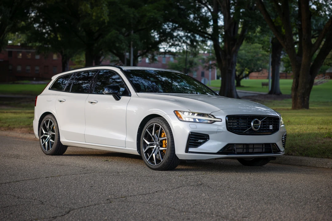 2020 Volvo V60 2nd Gen - Image 21 of 31