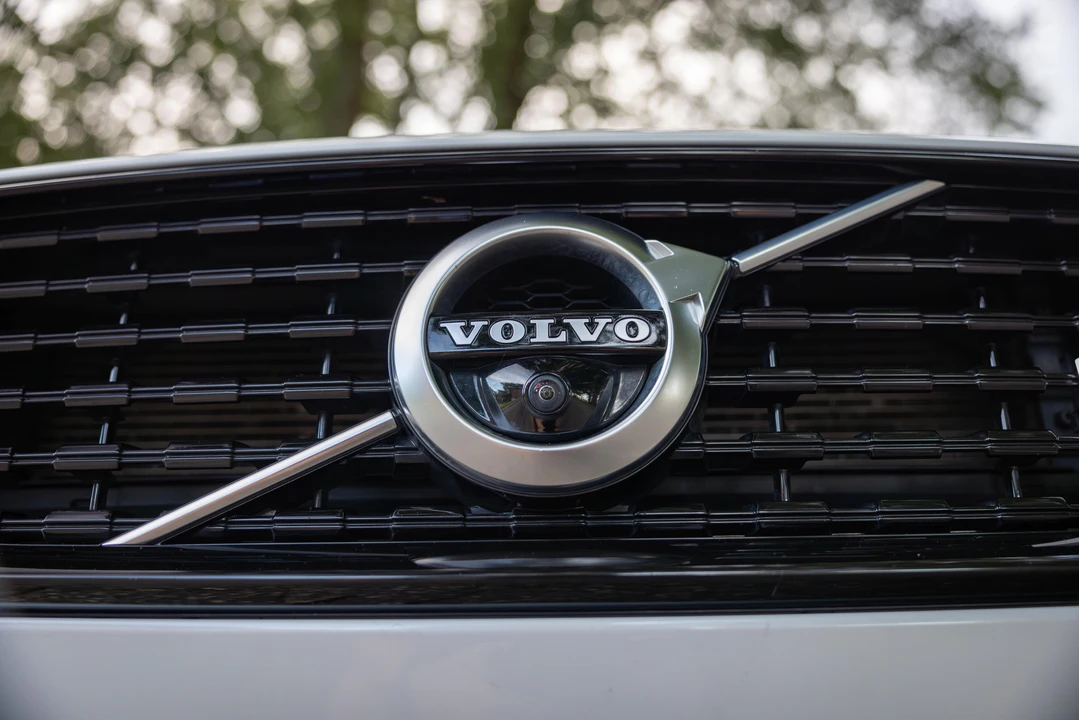 2020 Volvo V60 2nd Gen - Image 24 of 31