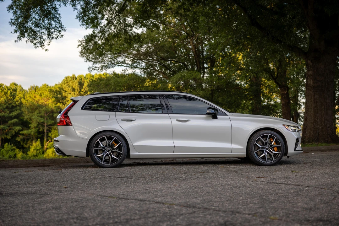 2020 Volvo V60 2nd Gen - Image 18 of 31