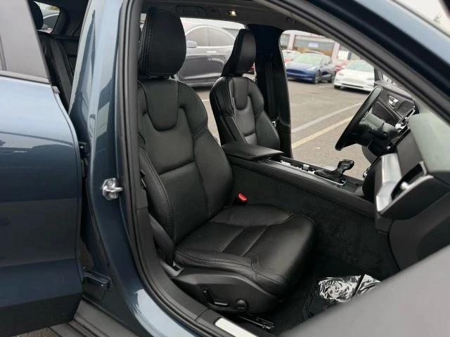 2020 Volvo V60 2nd Gen - Image 11 of 21