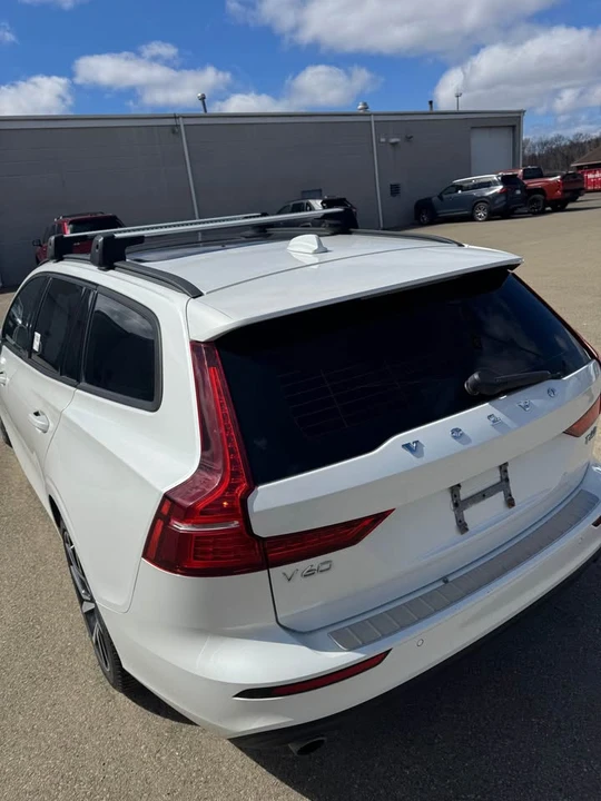 2020 Volvo V60 2nd Gen - Image 4 of 11