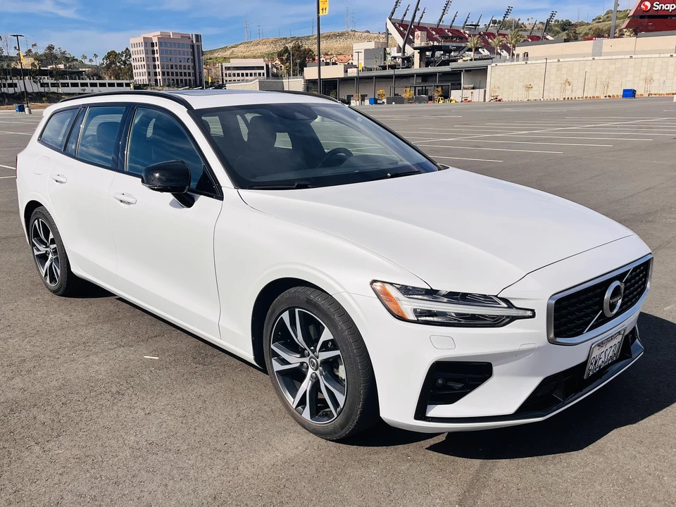 2020 Volvo V60 2nd Gen - Image 29 of 31