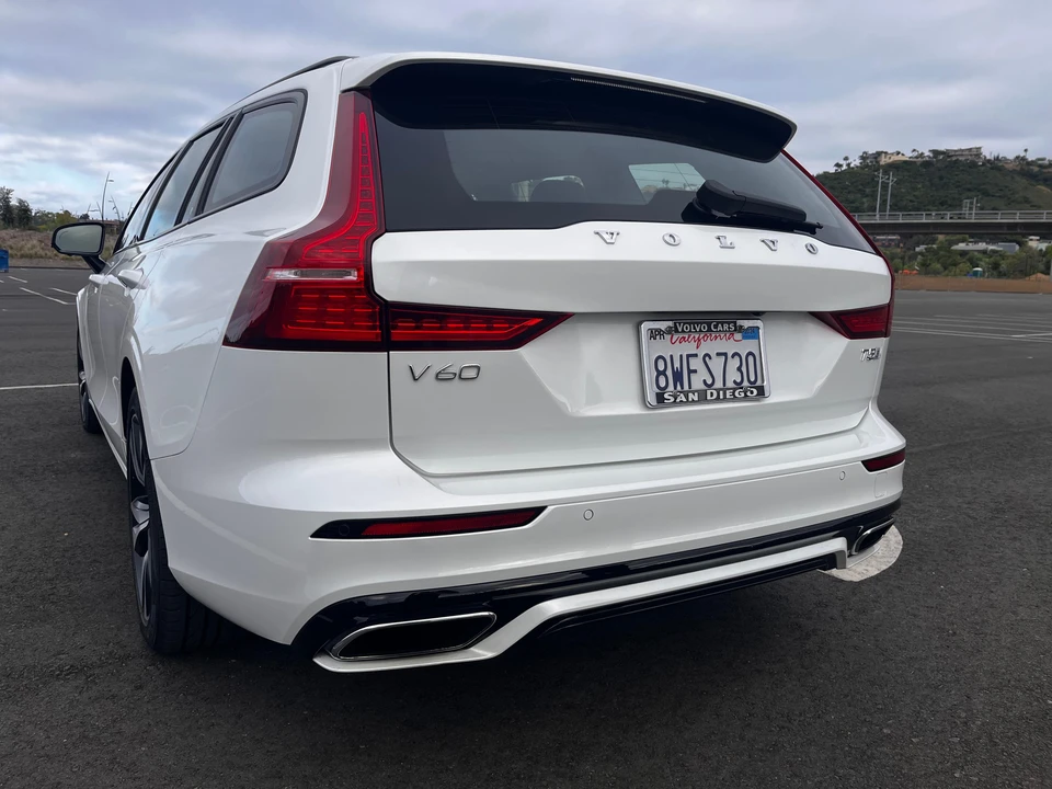 2020 Volvo V60 2nd Gen - Image 18 of 31
