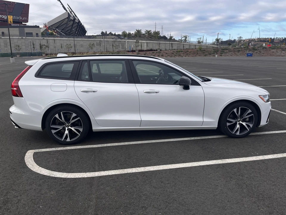 2020 Volvo V60 2nd Gen - Image 26 of 31