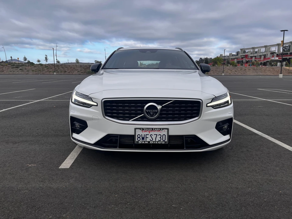 2020 Volvo V60 2nd Gen - Image 6 of 31