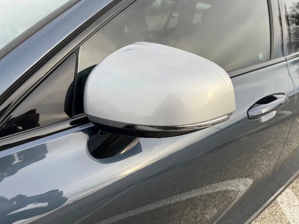 2020 Volvo V60 2nd Gen - Image 23 of 31