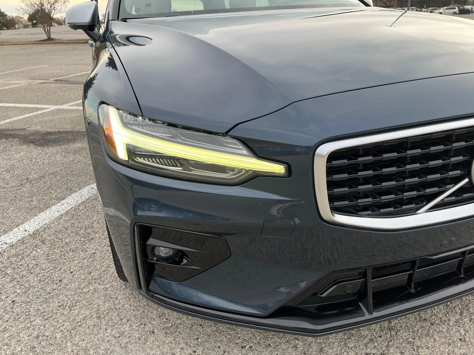 2020 Volvo V60 2nd Gen - Image 14 of 31