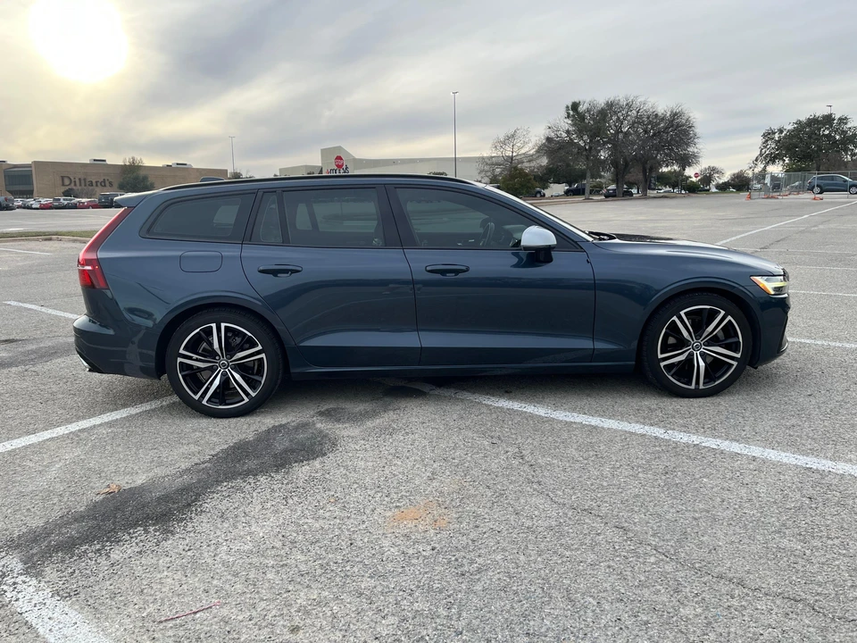 2020 Volvo V60 2nd Gen - Image 12 of 31
