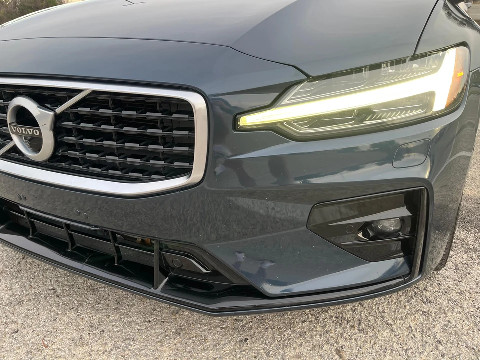 2020 Volvo V60 2nd Gen - Image 18 of 31