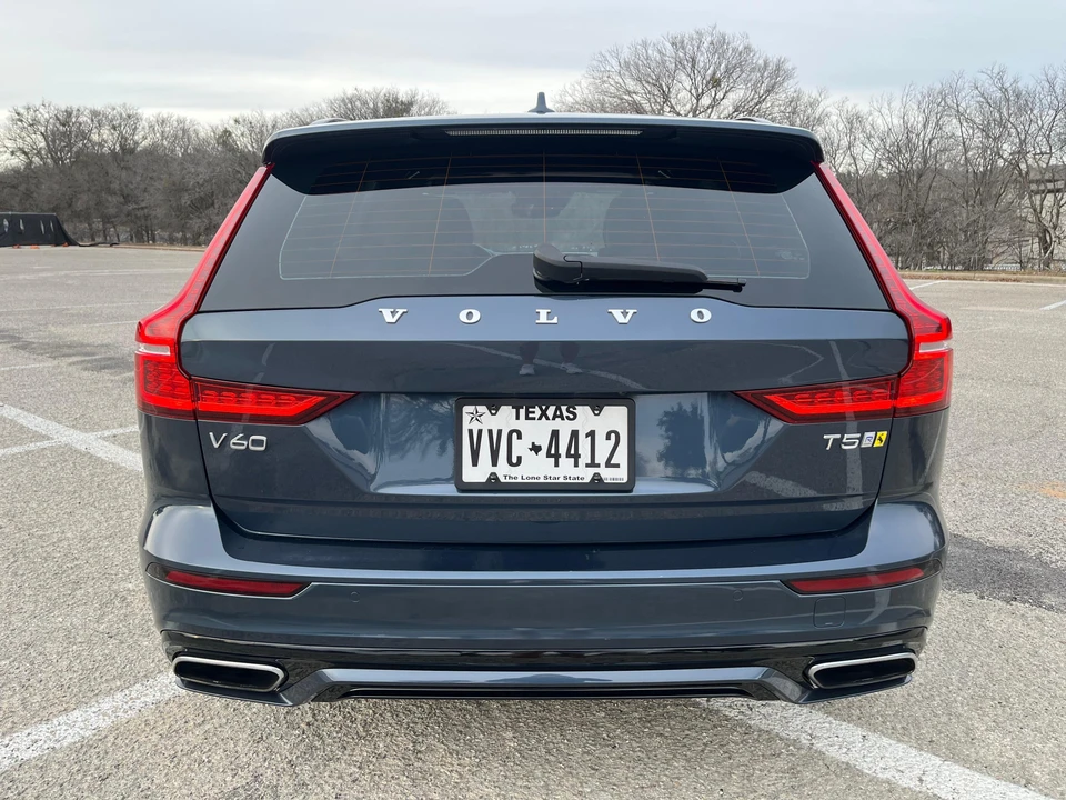 2020 Volvo V60 2nd Gen - Image 10 of 31